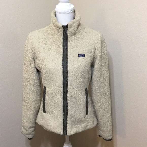 Patagonia Jackets & Blazers - Patagonia fluffy jacket